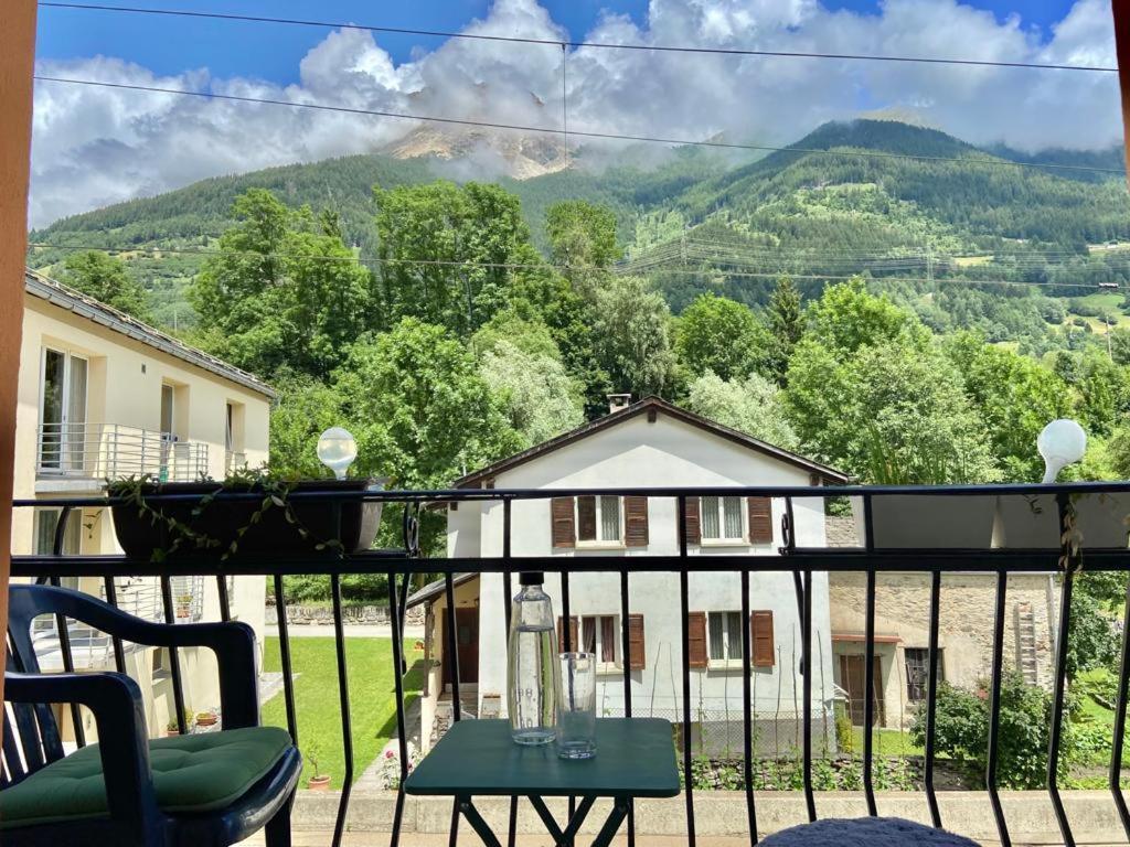 Chasa Sassalbo Bed and Breakfast Poschiavo Eksteriør billede