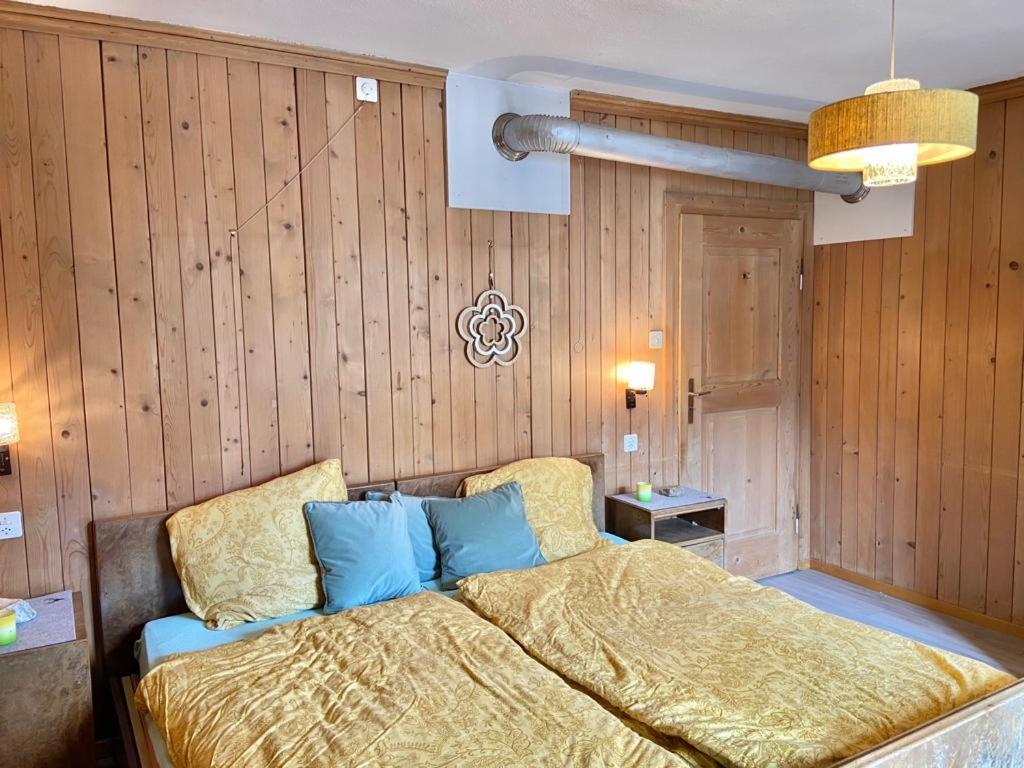 Chasa Sassalbo Bed and Breakfast Poschiavo Eksteriør billede